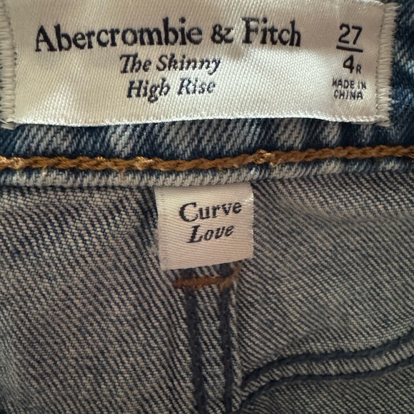 Abercrombie Curve Love The Skinny High Rise Jeans - Picture 3 of 3